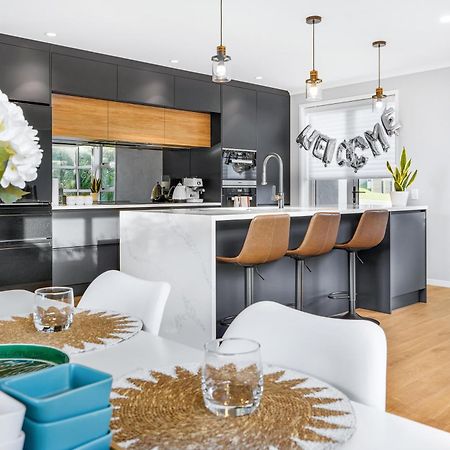 Stylish Warm House In North Hamilton Villa Buitenkant foto